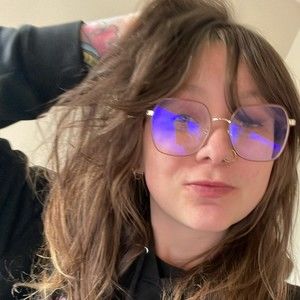 Meet your Posher, Corina